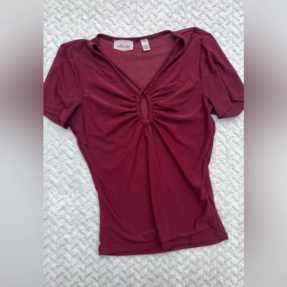 Willow + Root Sheer Maroon Short Sleeve Top Keyhole Ruching Detail - Picture 2 of 8